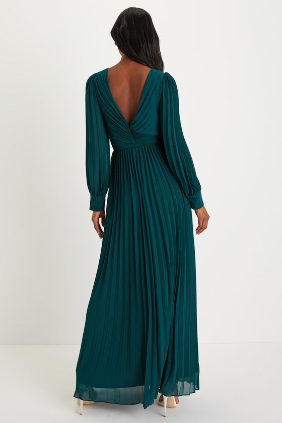 Sophisticated Grace Emerald Green Pleated Long Sleeve Maxi Dress