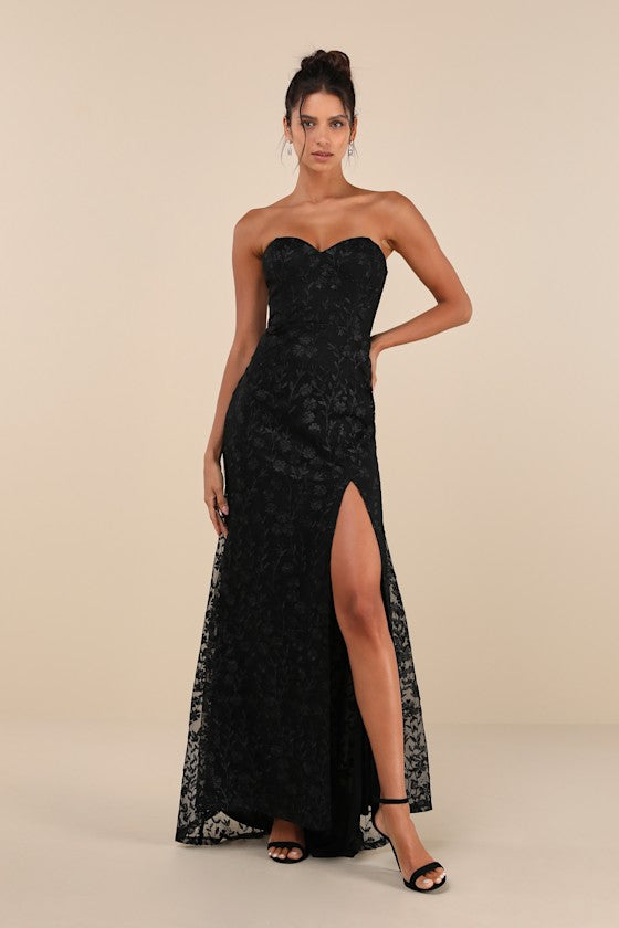 Romantic Beauty Black Floral Embroidered Strapless Maxi Dress
