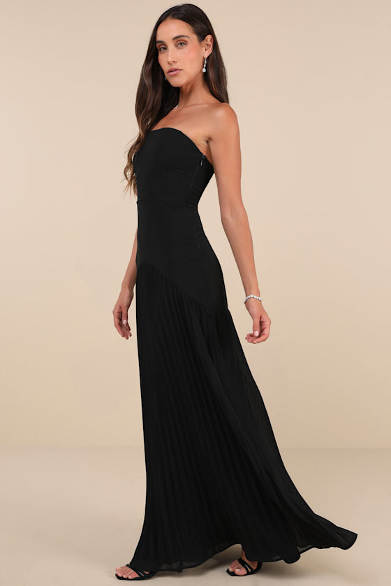 Celebratory Aesthetic Black Pleated Strapless Maxi Dress