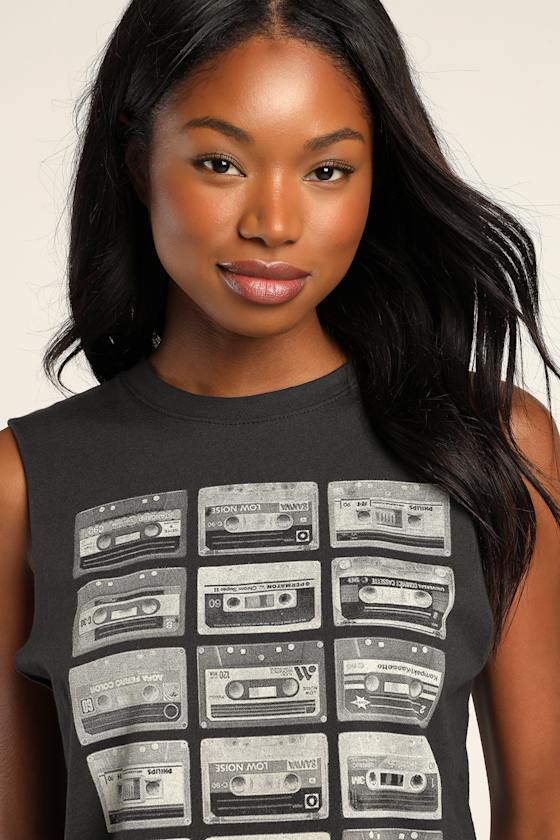 Cassette Washed Black Cropped Graphic Muscle Tank Top